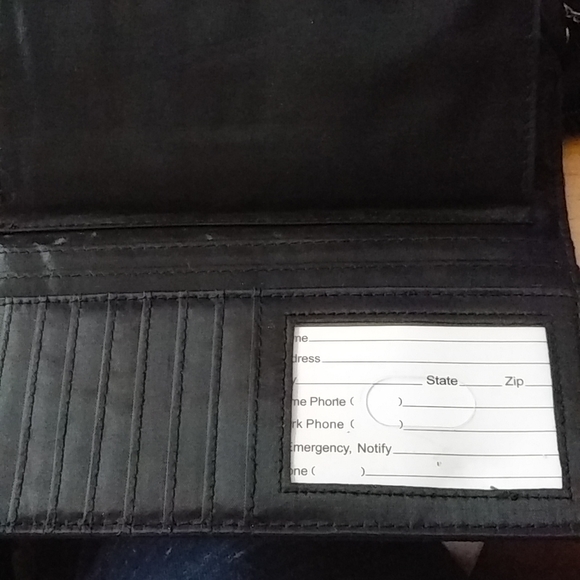 BLACK WALLET - Picture 6 of 10